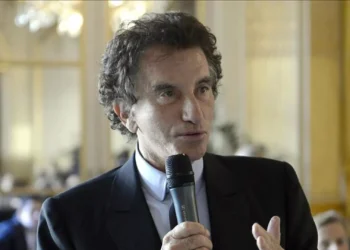 Fransanı sarsıdan sənədlər: keçmiş nazir ifadəyə dəvət olundu