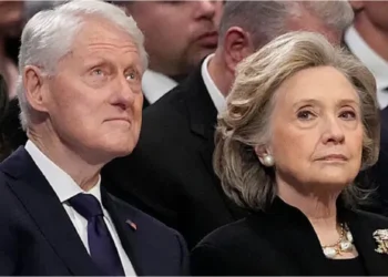 Klintonlar ifadə verməyə başlayır: Epşteyn araşdırmaları yenidən diqqət mərkəzində