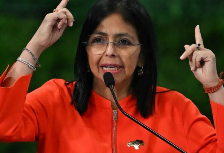 Rəsmi açıqlama: Maduro hələ də hakimiyyətdədir