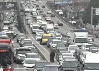 Bakıya bu istiqamətdən giriş dayandı: yüzlərlə maşın yolda qaldı – VİDEO