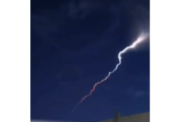 İran ilk dəfə “Fəttah” hipersəs raketlərindən istifadə etdi