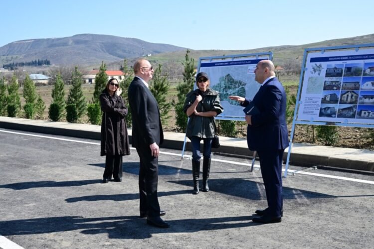 İlham Əliyev Xocavənddə: şəhər və kənd sakinləri ilə görüşdü – YENİLƏNİB