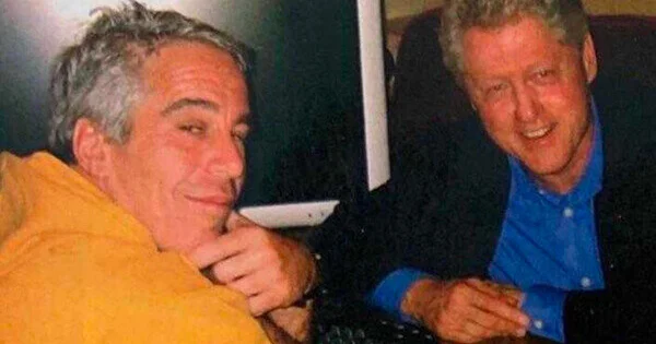 Keçmiş prezidentdən Epşteynlə bağlı gözlənilməz açıqlama