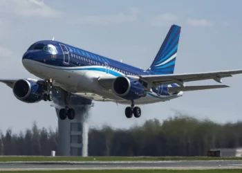 AZAL-ın iki reysi təxirə salındı