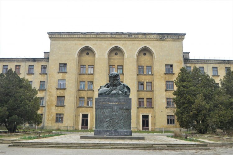 “Azərbaycanfilm”də 15 nəfər işdən çıxarıldı