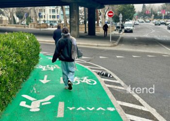 Bakıdakı bu zolaq maraqla qarşılandı – FOTO