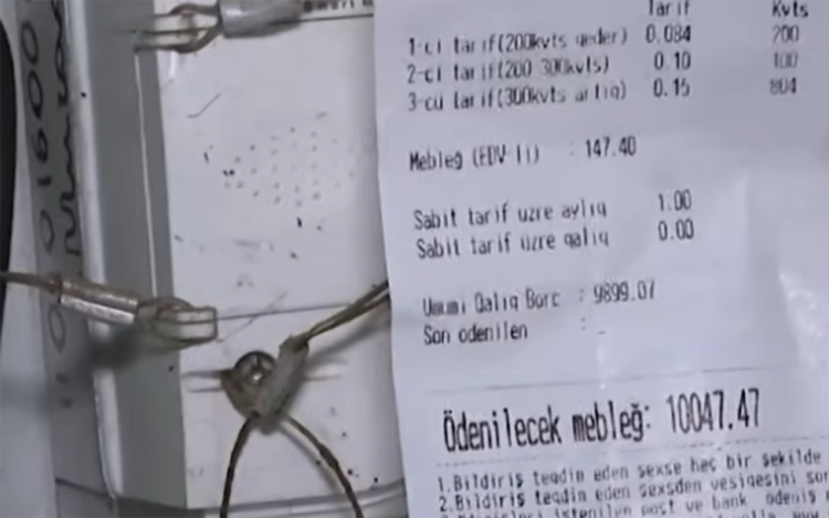 Məcburi köçkündən ev sahibinə 10 minlik “hədiyyə” – VİDEO