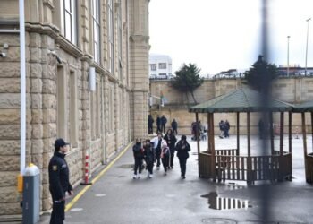 Liseydə güllələnmə: hadisə yerindən görüntülər – VİDEO