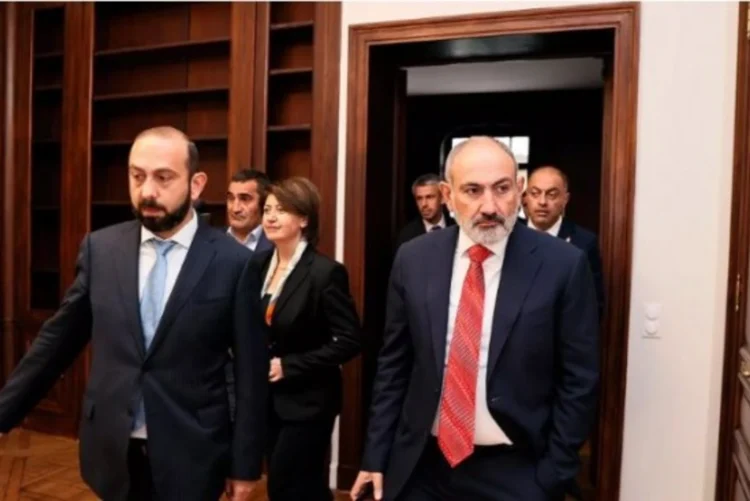 Ermənistan XİN-də Azərbaycan və Türkiyə ilə münasibətlər müzakirə edildi