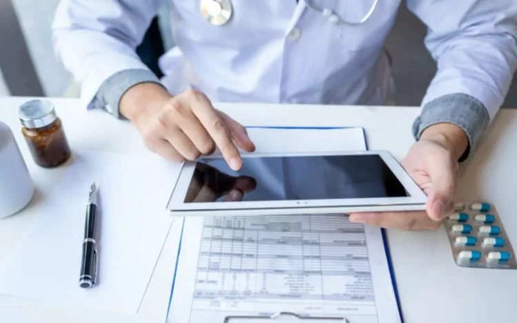 Dövlət qurumlarında yeni dövr: kağız tarix olur