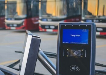 İctimai nəqliyyatda təqaüdçülərə və tələbələrə güzəşt