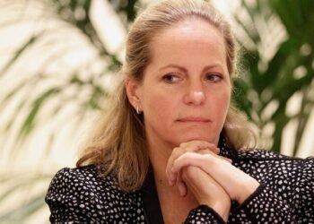 O da Epşteynlə əlaqələrinə görə vəzifəsindən gedir