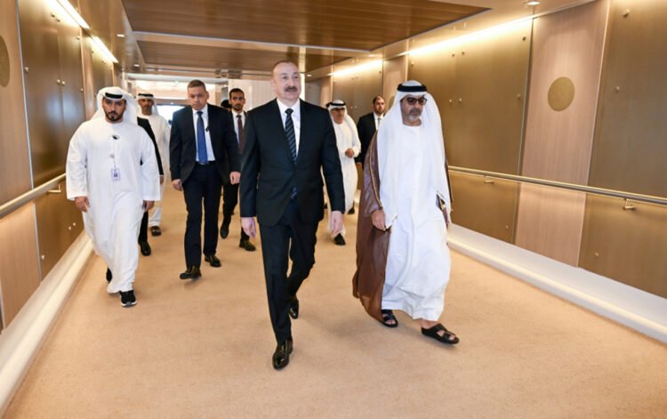 Prezidentin BƏƏ səfəri başa çatdı – FOTOLAR