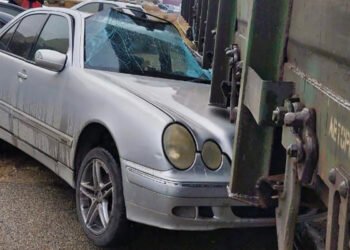 Xaçmazda qatarla avtomobil toqquşdu: ölən var