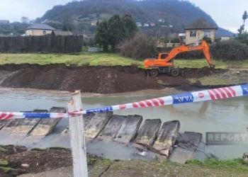 Astarada torpaq sürüşməsi: çayın məcrası dəyişdirilir – FOTOLAR