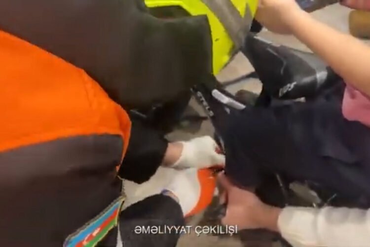 Xilasedicilər 4 yaşlı uşağa belə kömək etdilər – VİDEO