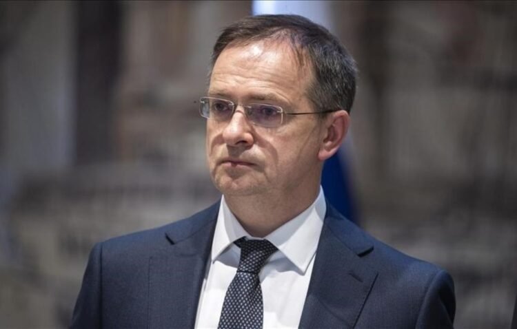 Medinski Cenevrə Danışıqlarını Dəyərləndirdi: Çətin, Amma Peşəkar