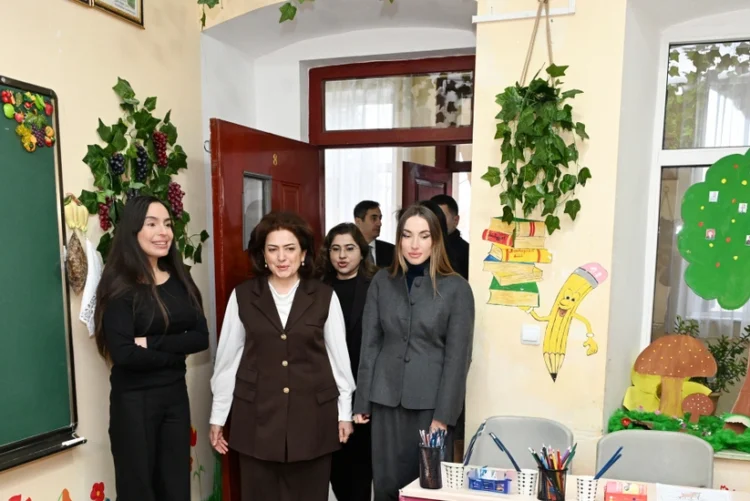 Leyla və Alena Əliyevalar xüsusi məktəbi ziyarət etdilər