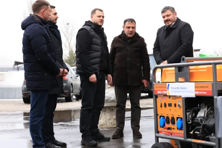 Azərbaycandan Ukraynaya göndərilən yardım təhvil verildi – FOTOLAR