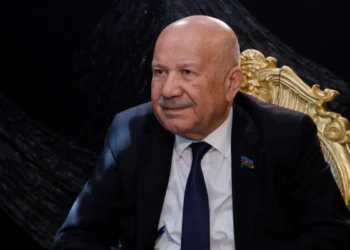 “Mən günahkaram ki, kimsə 300-500 manat maaş alır?” – Deputatdan ŞOK AÇIQLAMA