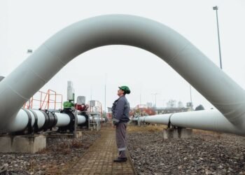 Avropada qaz gərginliyi artır: Macarıstan Ukraynanı qazsız qoydu