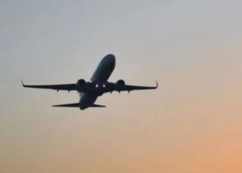 Qonşu ölkənin mülki təyyarəsi vuruldu