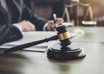 Dövlətə xəyanət: 4 nəfərə hökm oxundu