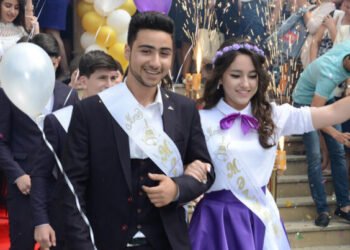 Məzunların NƏZƏRİNƏ: Məktəblərdə “son zəng” bu tarixdə çalına bilər