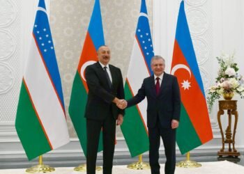 Şavkat Mirziyoyev İlham Əliyevə zəng etdi