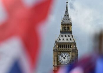 Londonda yəhudilərin 4 təcili yardım maşını yandırıldı – VİDEO