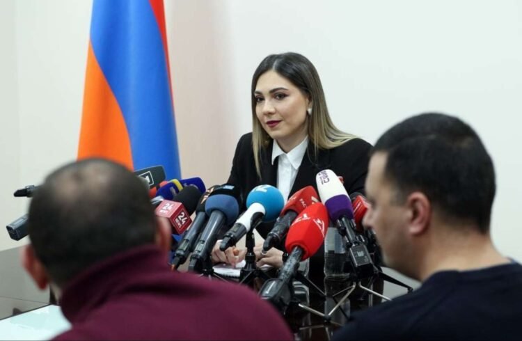 “Söhbət sülhdən gedir, amma …” – Erməni nazirdən müharibə xəbərdarlığı