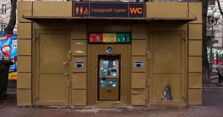 Qadağalar Moskvada tualet böhranı yaratdı – “Açmaq mümkün deyil”