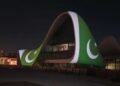 Heydər Əliyev Mərkəzi üzərində Pakistan bayrağı