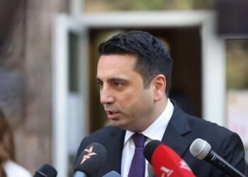 “Niyə Qarabağa “Artsax” deyirsiniz?” – Erməni spiker qəzəbləndi