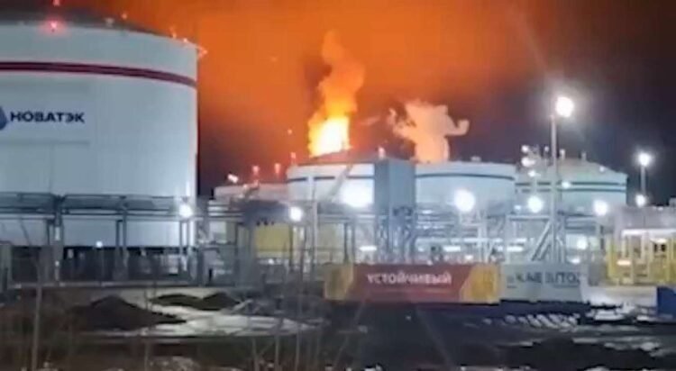 Ukraynadan Rusiyaya ağır zərbə – Baltik dənizindəki ən böyük limana PUA hücumu – VİDEO