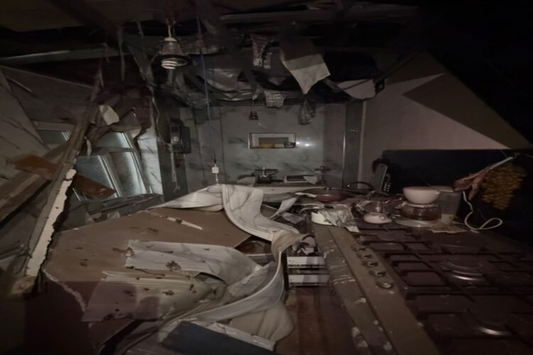 Yaşayış evində partlayış: Xəsarət alan var – VİDEO