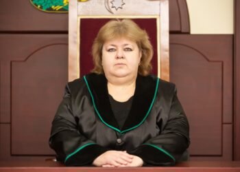 Azərbaycanda tanınmış hakim qəfil vəfat etdi