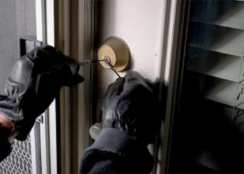 Abşeronda bir gecədə dörd evi TALADILAR