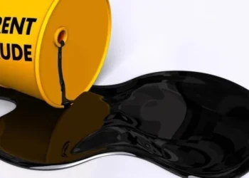 Neft rekord bahalaşdı – 118 dolları ötüb