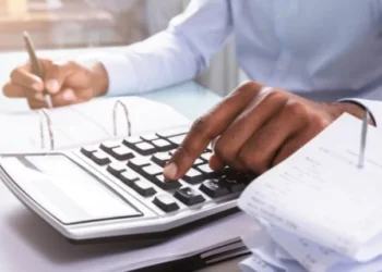 Bakıda orta aylıq əməkhaqqı ARTDI