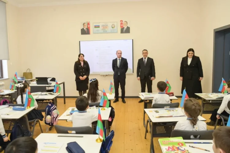 Nazir tədris prosesini İZLƏYİB