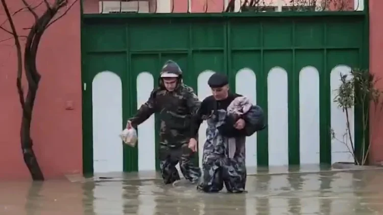 FHN 84 nəfəri təxliyə etdi – FOTO – VİDEO