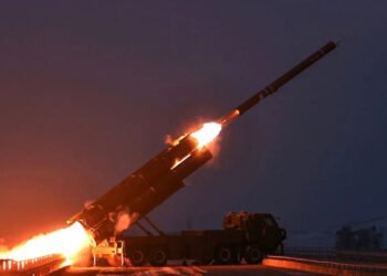 Şimali Koreya 10-dan çox ballistik raket atdı