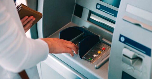 Bu şəxslərin maaşı 50 faiz ARTIRILDI – QƏRAR