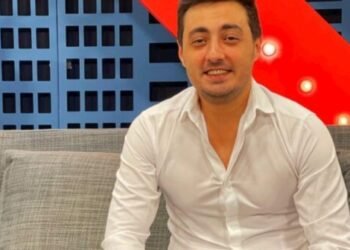 “Komedixana”nın aktyoru borca düşdü, mağazası bağlandı