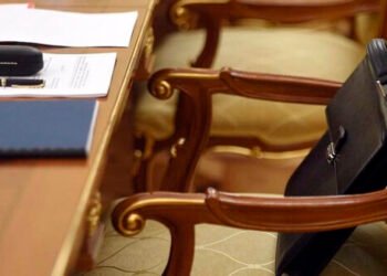 Sabiq deputat hakimiyyəti zorla ələ keçirməkdə ittiham olundu