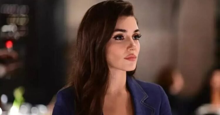 Türkiyəli məşhur aktrisa barəsində həbs qərarı: Hande Erçel axtarışa verildi