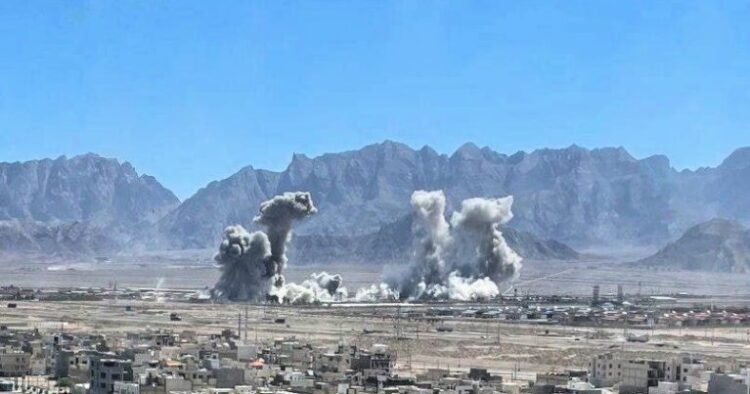 İranın raket qalası vuruldu: Ölkə YANIR