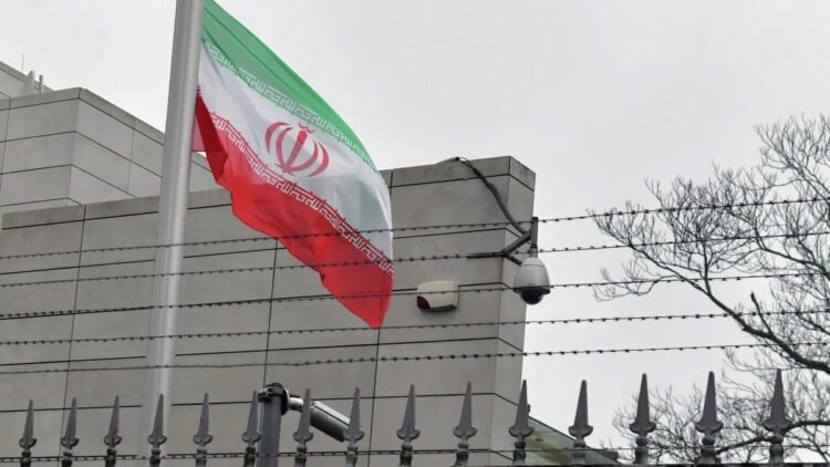 İran Müdafiə Nazirliyinin yüksəkvəzifəli şəxsi öldürülüb