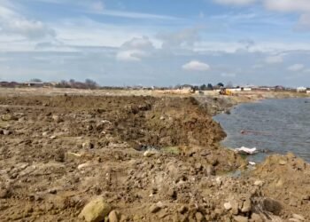 Sabunçuda gecə vaxtı gölü qurutdular — Qanun nə deyir?